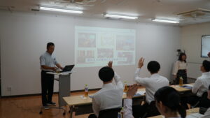 帝塚山大学の学生さんが会社見学に来られました